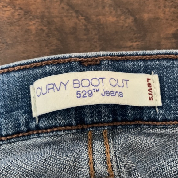 VINTAGE LEVIS 529 CURVY BOOTCUT LIGHT WASH LOW RISE JEANS SIZE 4 SHORT - Picture 5 of 6